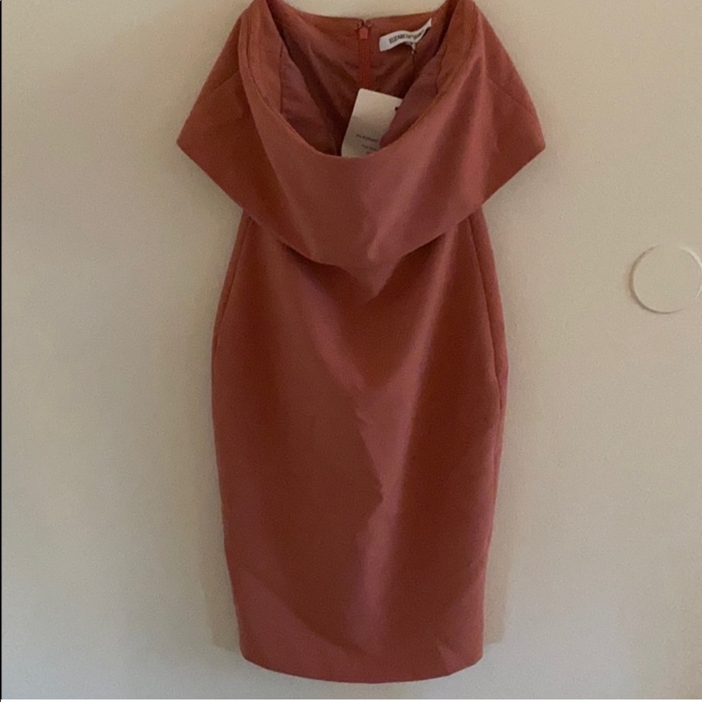 Elizabeth and James Dress - Picture 4 of 6